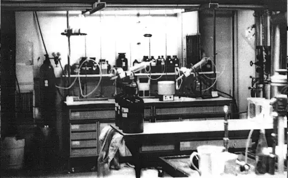 Cayman Pharma laboratory, 1980